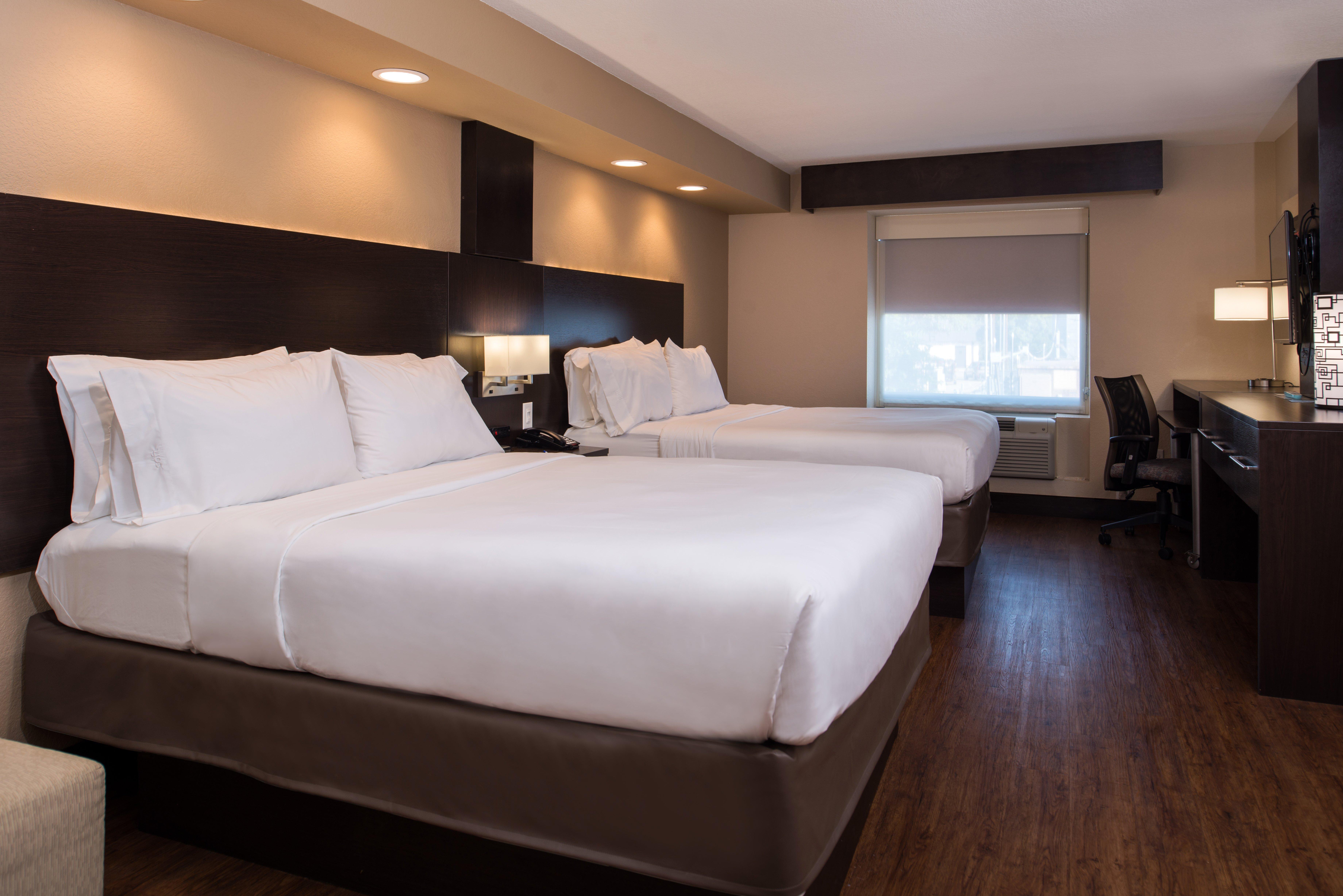 Holiday Inn Express & Suites San Antonio Medical - Six Flags By Ihg Exterior foto