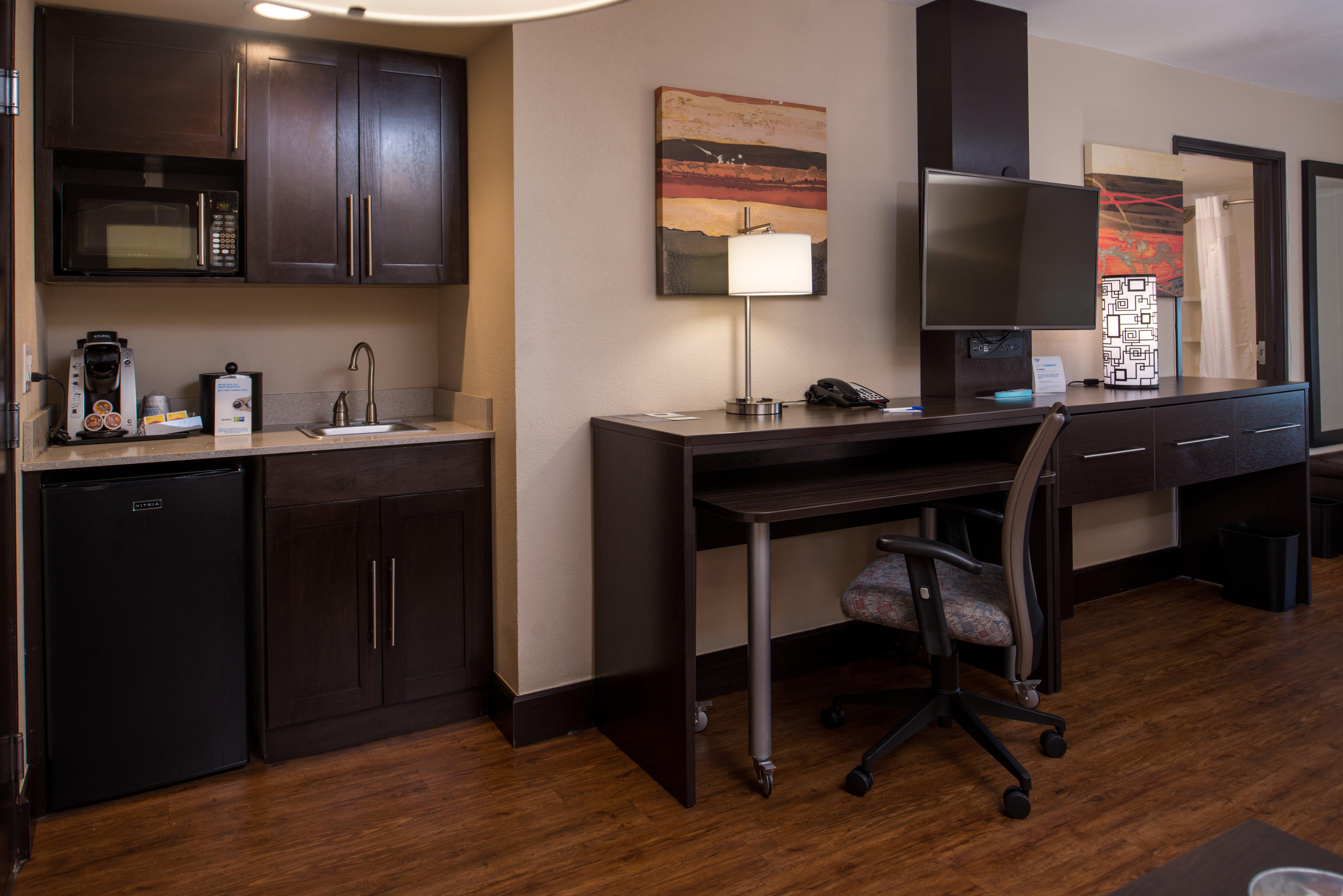 Holiday Inn Express & Suites San Antonio Medical - Six Flags By Ihg Exterior foto