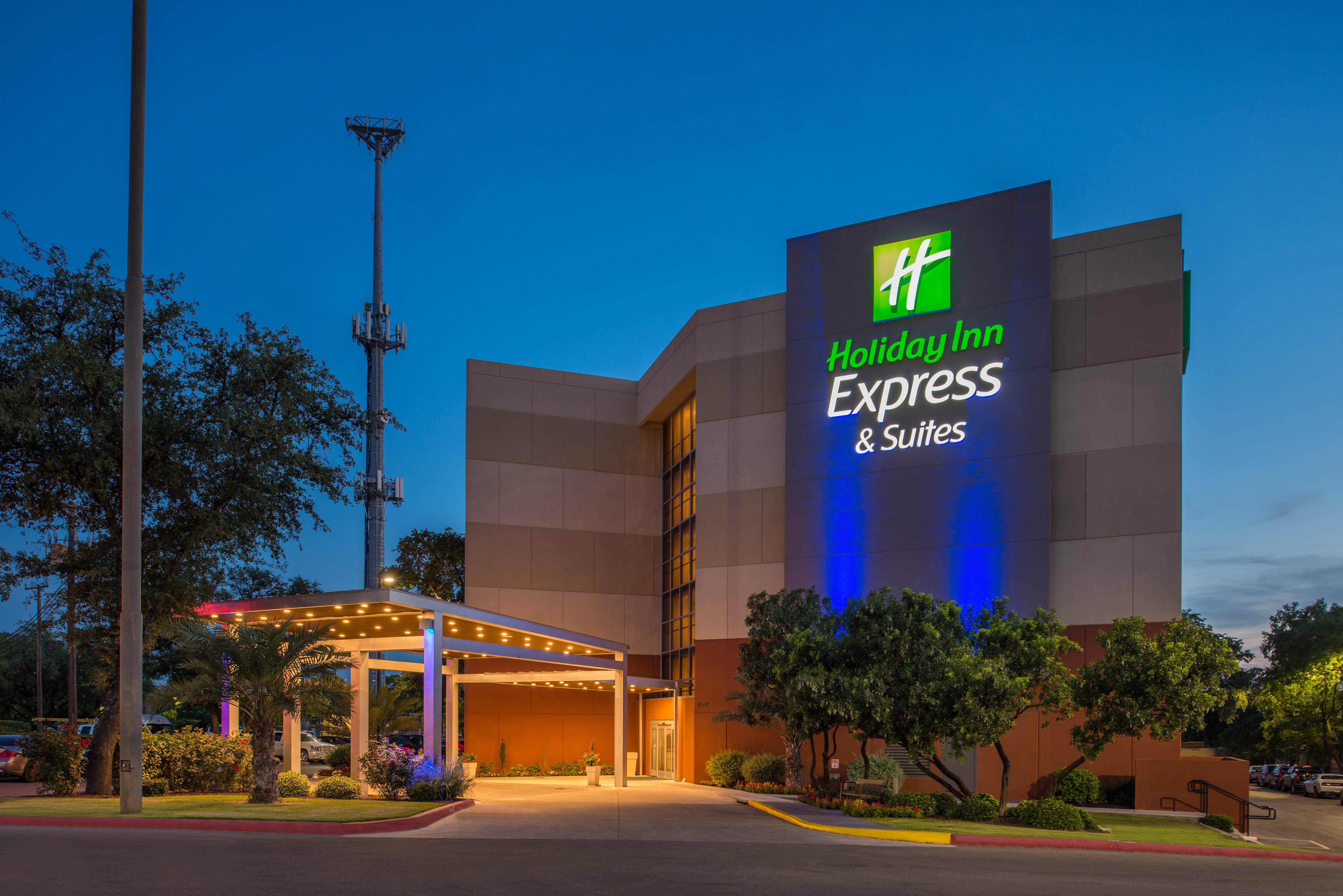 Holiday Inn Express & Suites San Antonio Medical - Six Flags By Ihg Exterior foto